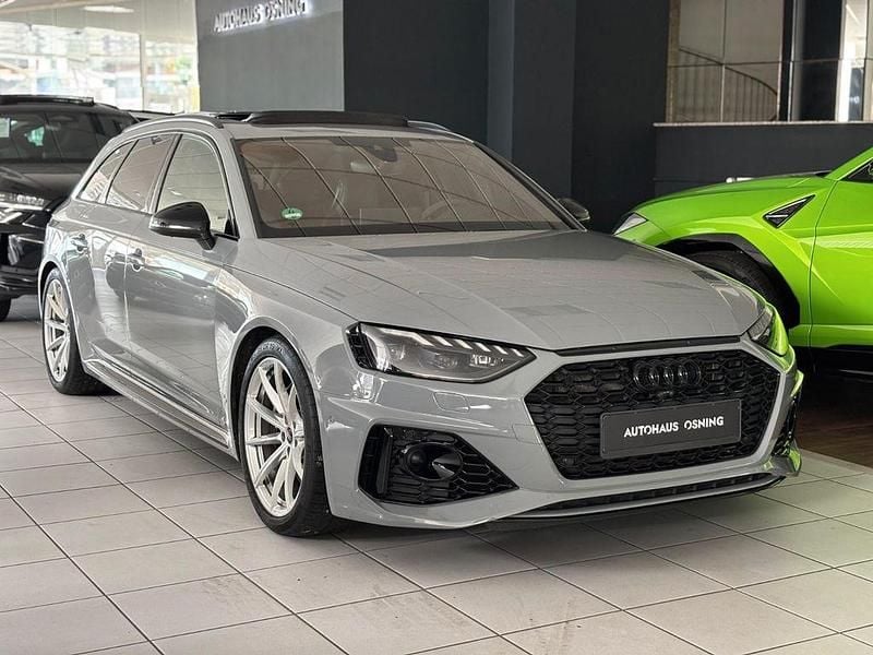 Grau Gebraucht 2022 Audi RS4 Sport Kombi | 54.900 € (Guter Preis) - Bild 1/4