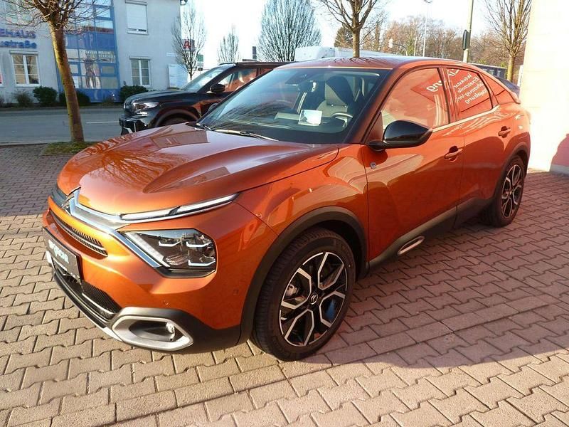 Gebraucht Citroën e-C4 Shine 100 kW (136 PS) 2022 Karamellbraun Limousine