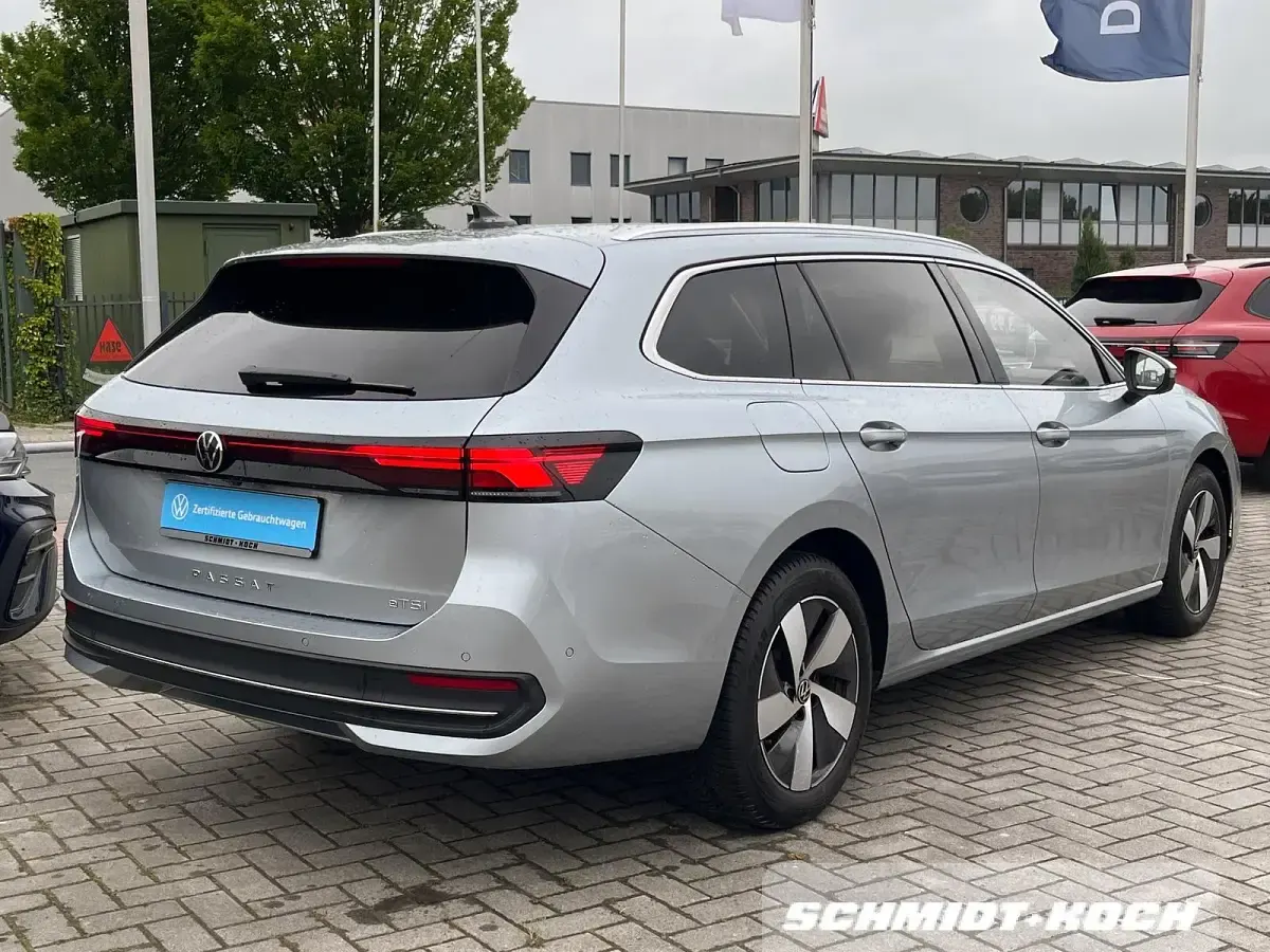 Gebraucht VW Passat Business 150 PS (110 kW) 2025 Silber Kombi
