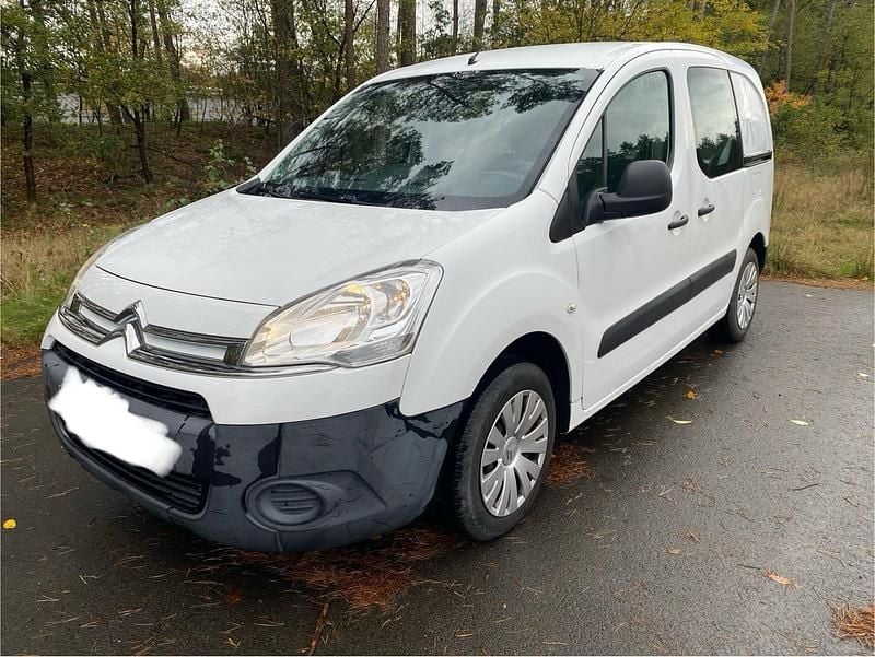 Weiß Gebraucht 2015 Citroën Berlingo Abholung | 3.899 € (Superpreis) - Bild 1/4