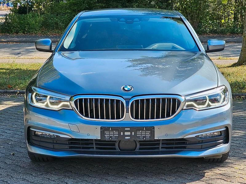Gebraucht BMW 530 265 PS (194 kW) 2018 Grau Limousine