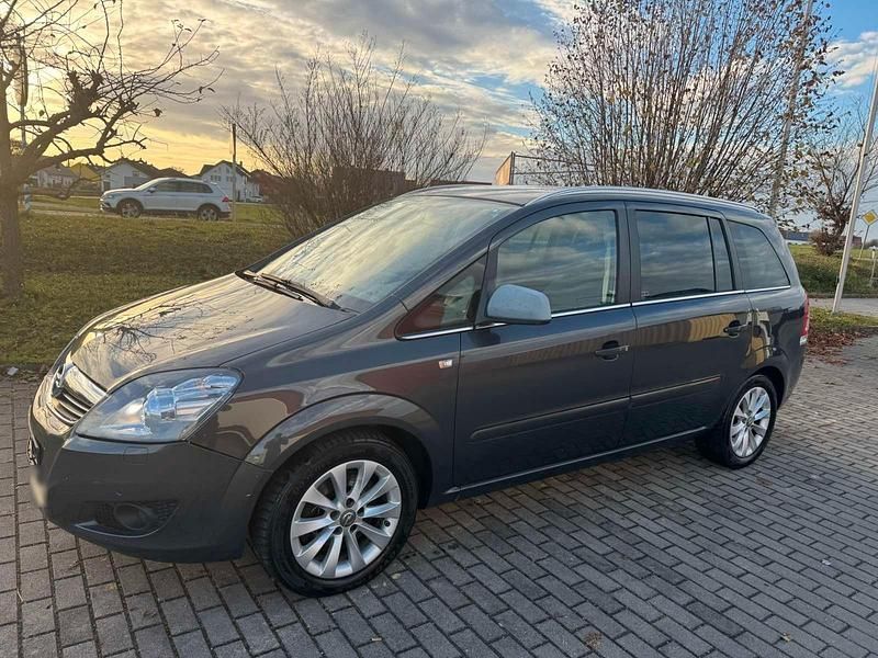 Gebraucht Opel Zafira 125 PS (91 kW) 2014 Grau Van / Kleinbus