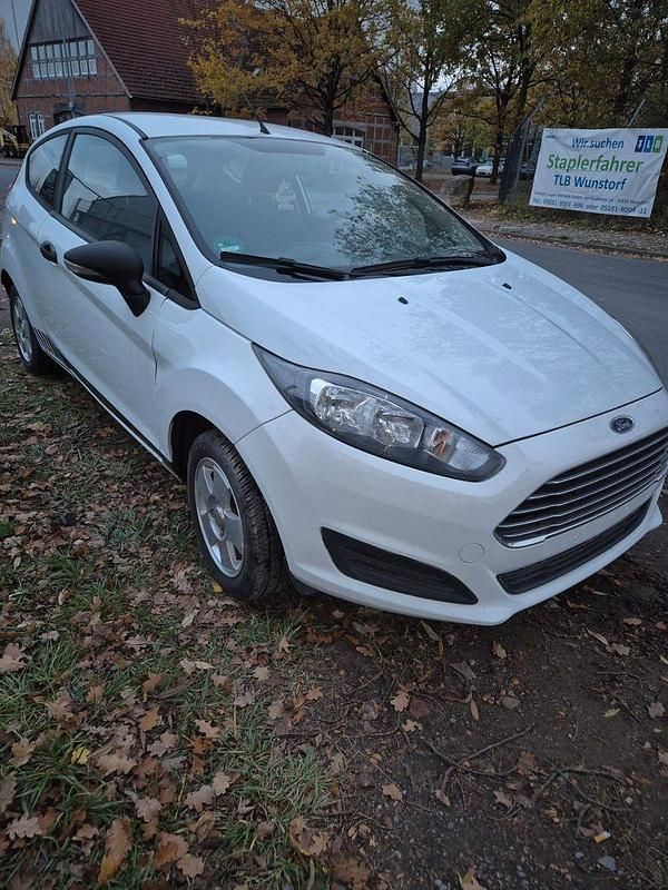 Weiß Gebraucht 2015 Ford Fiesta SYNC Edition Kleinwagen | 2.350 € (Guter Preis) - Bild 1/4
