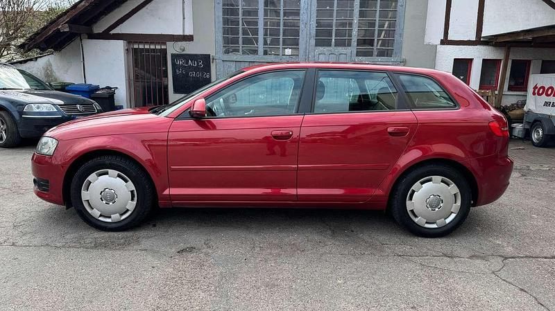 Gebraucht Audi A3 Sportback 125 PS (91 kW) 2009 Granatrot perleffekt Kleinwagen