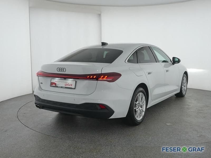 Gebraucht Audi A5 Basis 204 PS (150 kW) 2025 Gletscherweiß Limousine