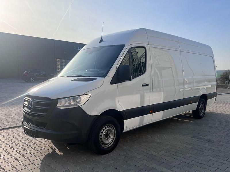 Gebraucht Mercedes Sprinter 150 PS (110 kW) 2022 Arktikweiss Van