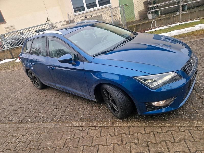 Gebraucht Seat Leon ST 180 PS (132 kW) 2015 Blau Kombi
