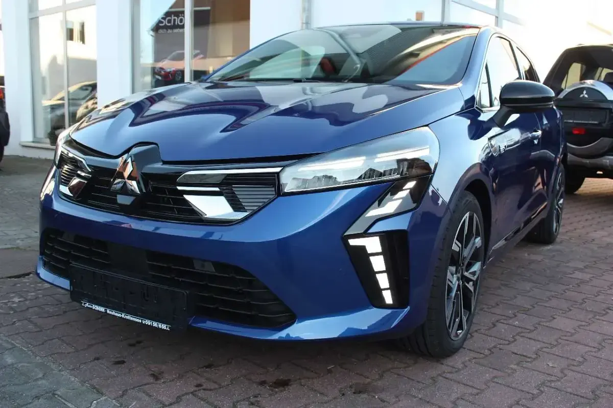 Neu Mitsubishi Colt Edition 91 PS (66 kW) 2026 Royalblau Kleinwagen