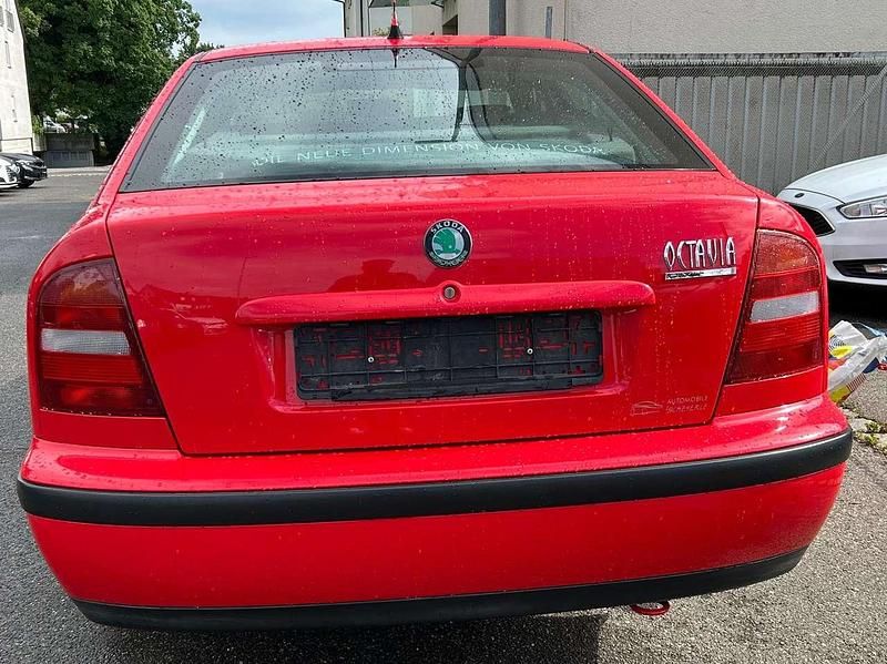 Gebraucht Skoda Octavia 75 PS (55 kW) 1999 Rot Limousine