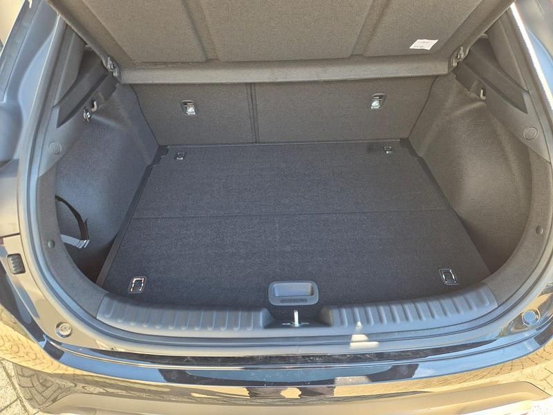 Neu Kia XCeed 150 PS (110 kW) 2026 Magmarot metallic SUV