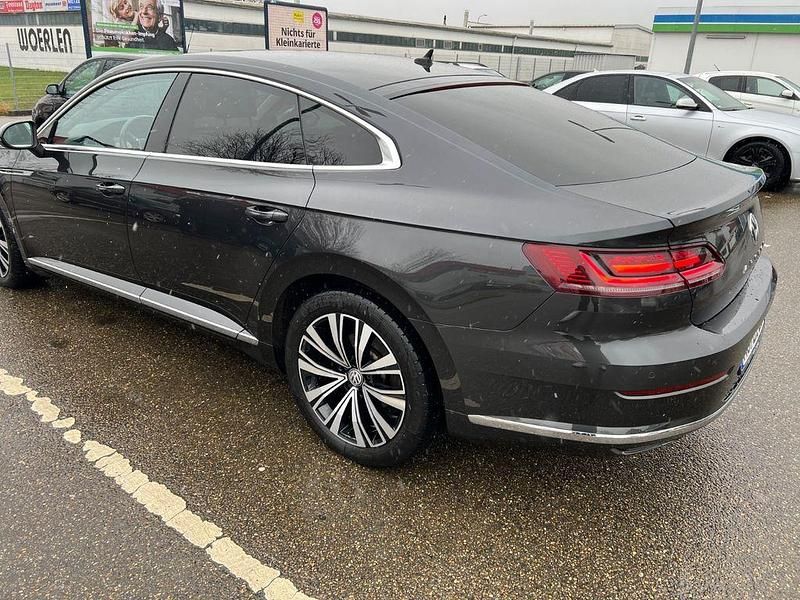 Gebraucht VW Arteon Elegance 150 PS (110 kW) 2018 Schwarz Kleinwagen