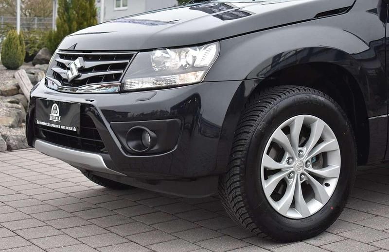 Gebraucht Suzuki Grand Vitara Comfort 169 PS (124 kW) 2015 Schwarz SUV