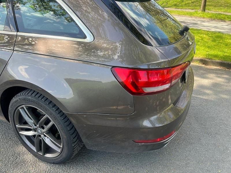 Second-hand Audi A4 Sport 218 CP (160 kW) 2016 Maro Break