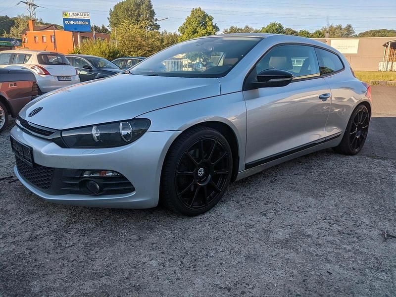 Silber Gebraucht 2010 VW Scirocco Coupé | 5.500 € (Guter Preis) - Bild 1/4