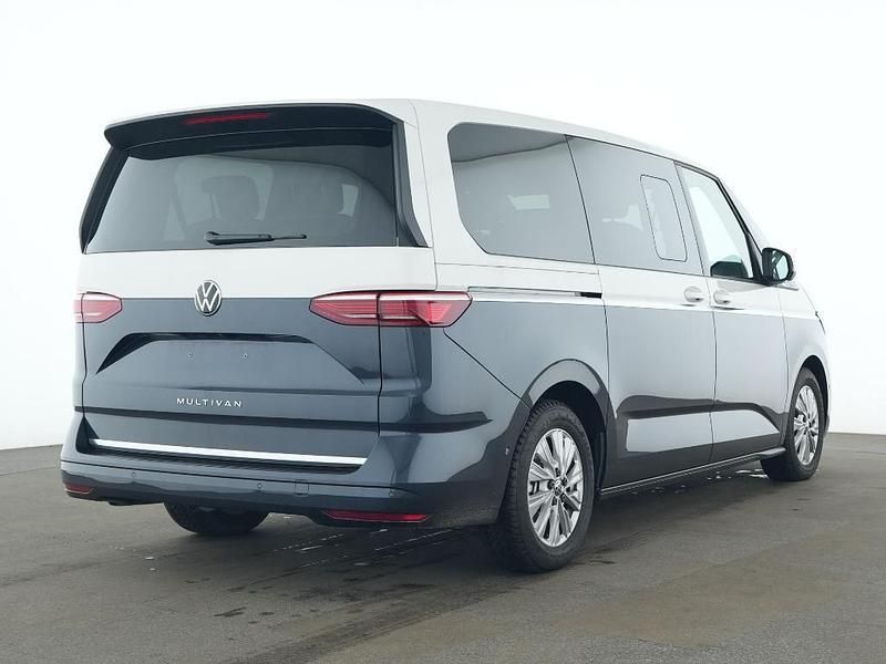 Gebraucht VW Multivan Style 204 PS (150 kW) 2024 Weiß Van