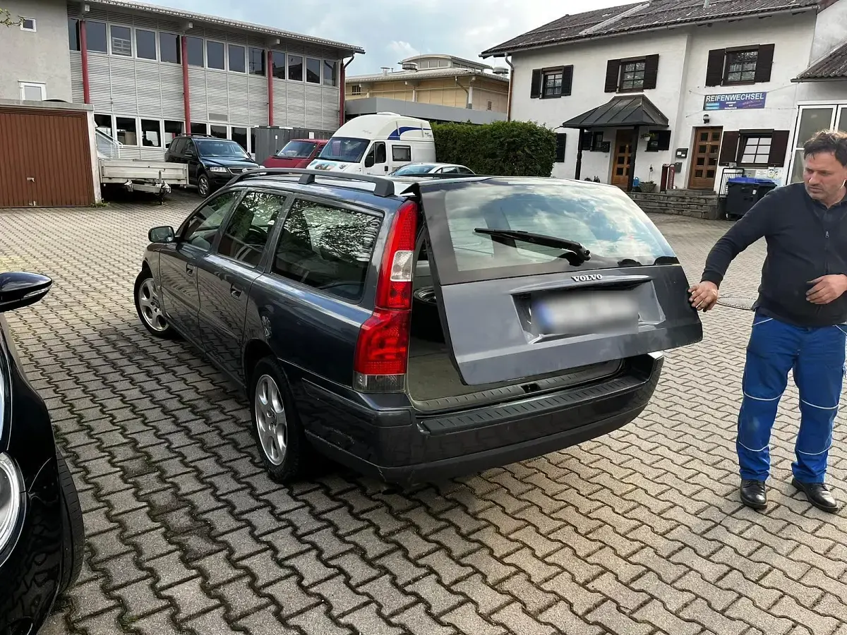 Gebraucht Volvo V70 163 PS (119 kW) 2006 Grau Kombi