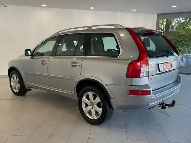 Gebraucht Volvo XC90 Momentum 200 PS (147 kW) 2013 Silber SUV