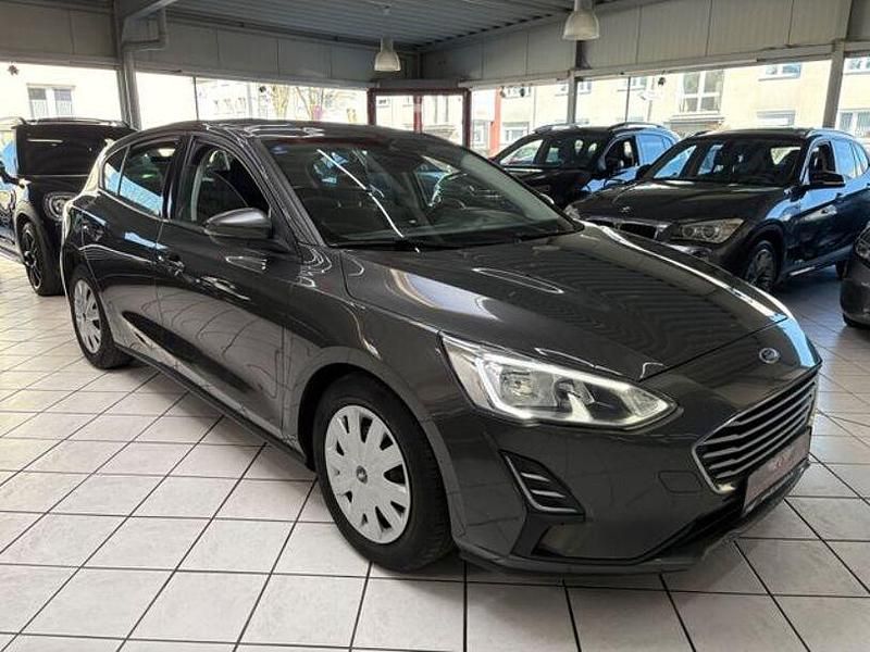 Gebraucht Ford Focus Trend 120 PS (88 kW) 2019 Grau Limousine