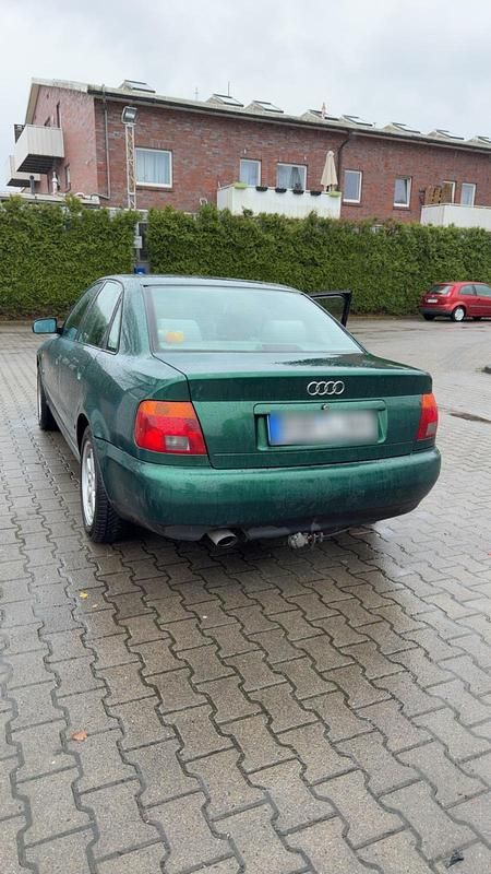 Gebraucht Audi A4 130 PS (95 kW) 1997 Grün Limousine