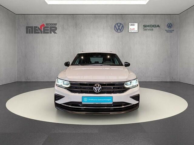 Gebraucht VW Tiguan Move 150 PS (110 kW) 2024 Oryxweiß perlmutteffekt SUV