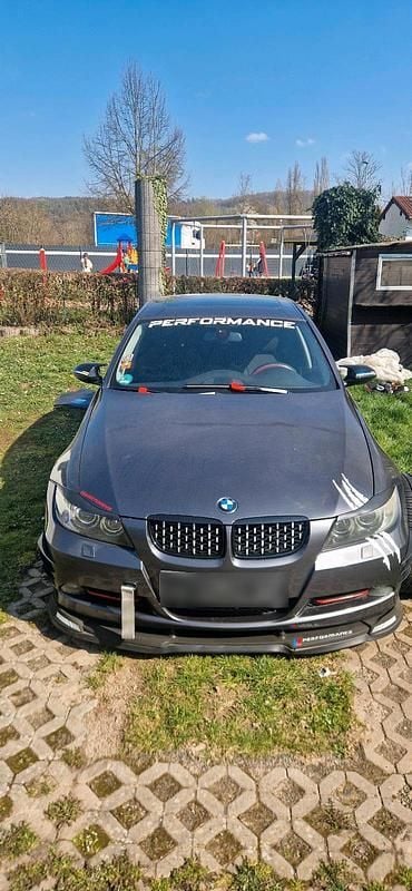 Gebraucht BMW 320 177 PS (130 kW) 2007 Grau Limousine