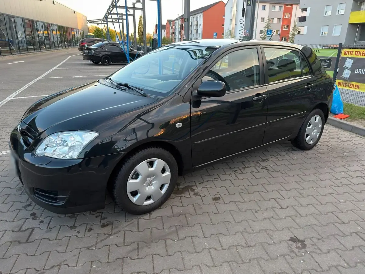 Gebraucht Toyota Corolla 97 PS (71 kW) 2006 Schwarz Kleinwagen