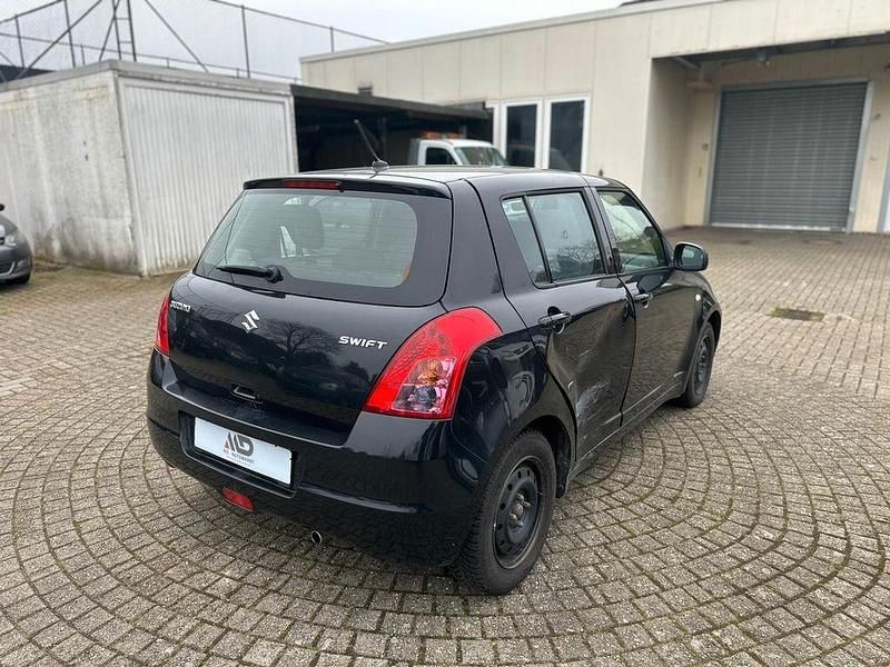 Gebraucht Suzuki Swift 92 PS (67 kW) 2009 Other Kleinwagen