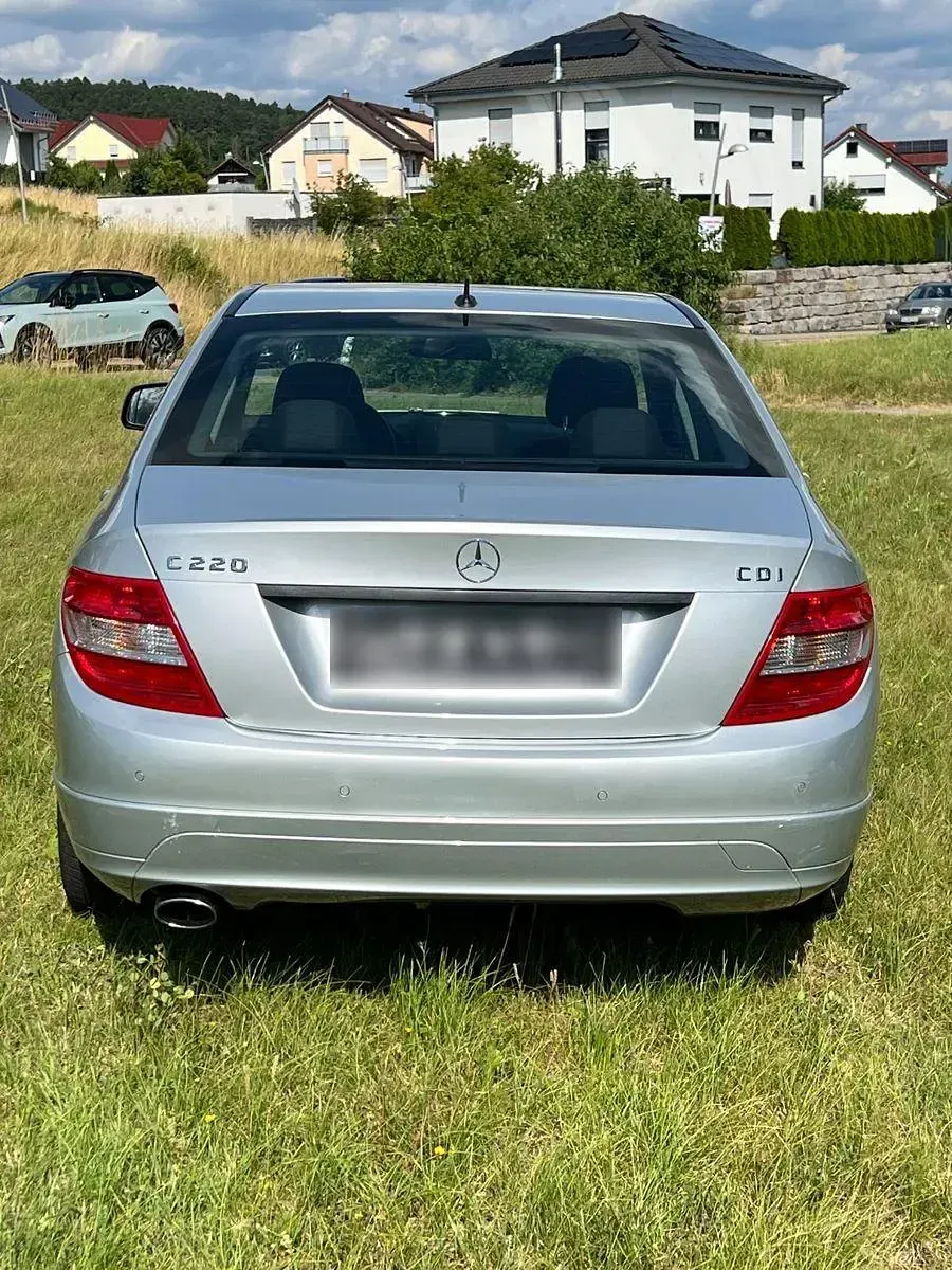 Gebraucht Mercedes C220 Classic 170 PS (125 kW) 2008 Silber Limousine