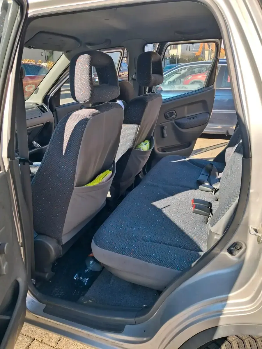 Gebraucht Suzuki Ignis 78 PS (57 kW) 2001 Silber Kleinwagen