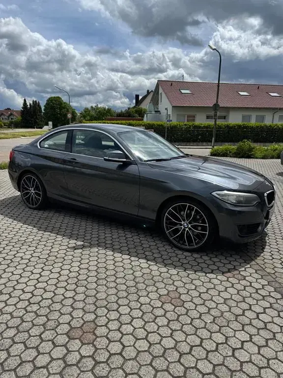 Gebraucht BMW 220 Performance 184 PS (135 kW) 2014 Grau Coupé