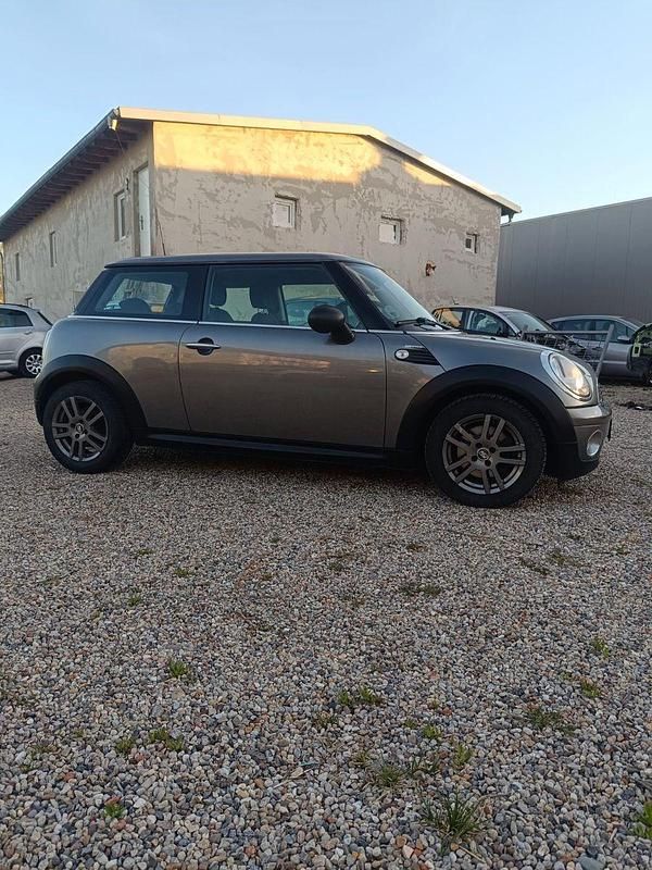 Usata Mini ONE 98 CV (72 kW) 2011 Grigio Utilitaria