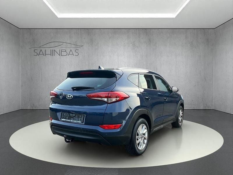 Gebraucht Hyundai Tucson Trend 141 PS (103 kW) 2017 Blau SUV