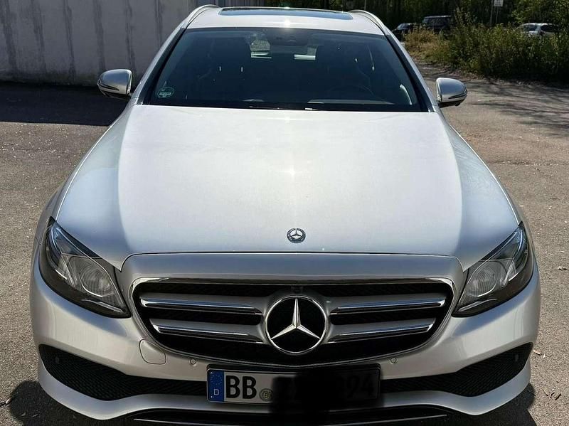 Gebraucht Mercedes E350 Avantgarde 258 PS (189 kW) 2017 Silber Kombi