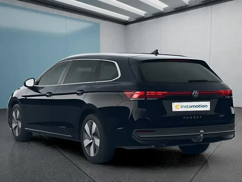 Gebraucht VW Passat 150 PS (110 kW) 2025 Schwarz Kombi