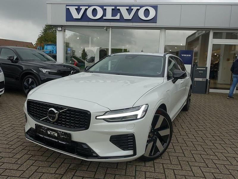 Weiß Gebraucht 2024 Volvo V60 Ultra Kombi | 43.900 € (Etwas zu teuer) - Bild 1/4
