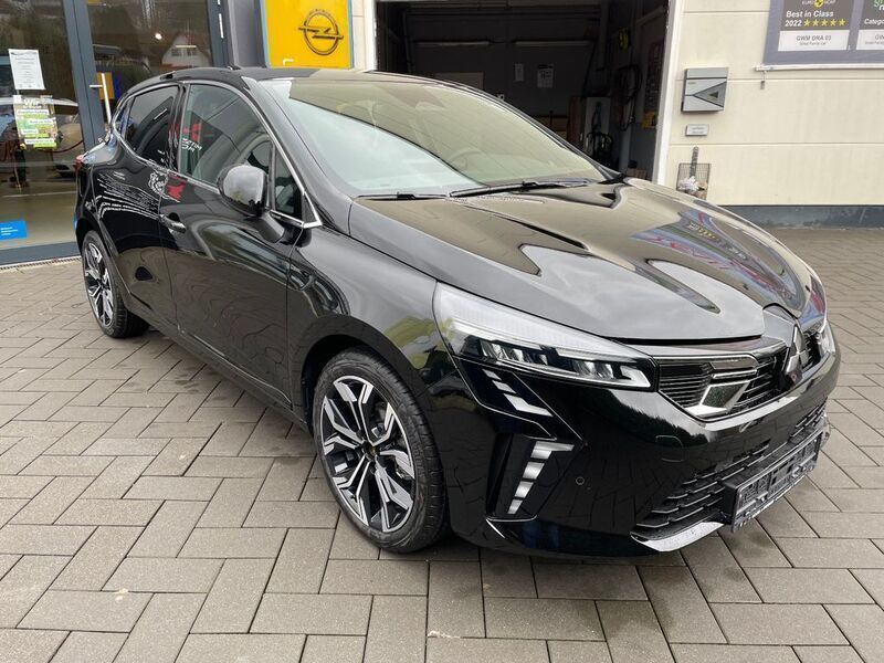 Neu Mitsubishi Colt Select 91 PS (66 kW) 2025 Schwarz Limousine