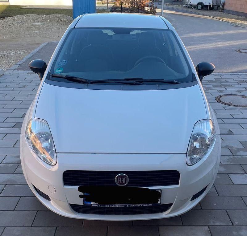 Gebraucht Fiat Punto 69 PS (50 kW) 2013 Weiß Kleinwagen