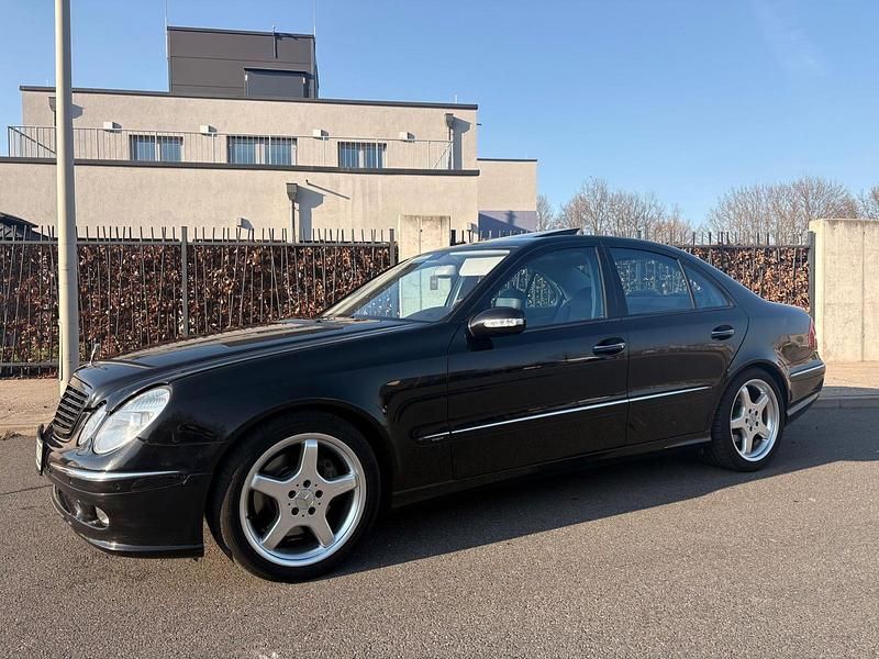 Gebraucht Mercedes E500 306 PS (225 kW) 2003 Schwarz Limousine