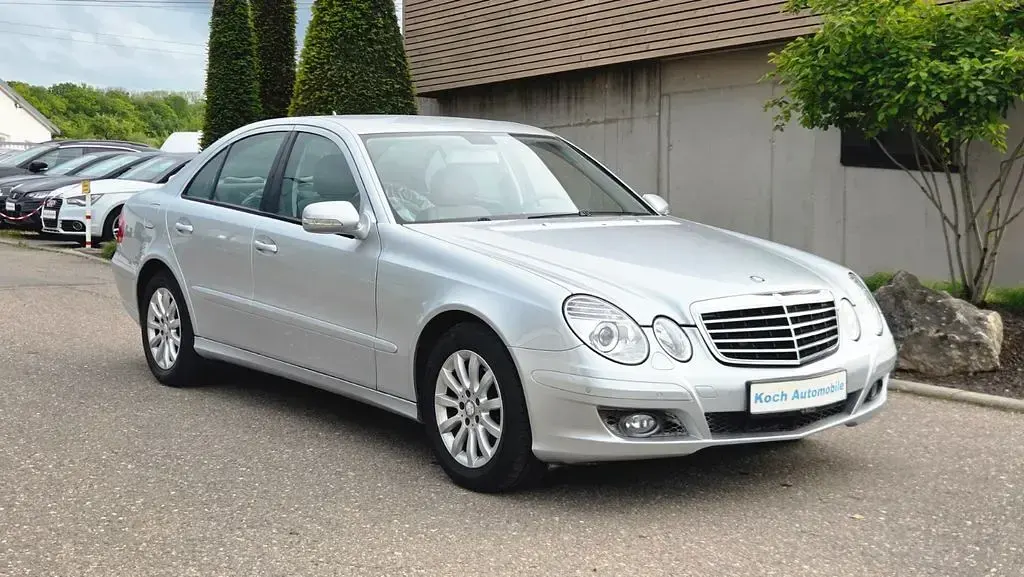 Gebraucht Mercedes E280 190 PS (139 kW) 2007 Silber Limousine