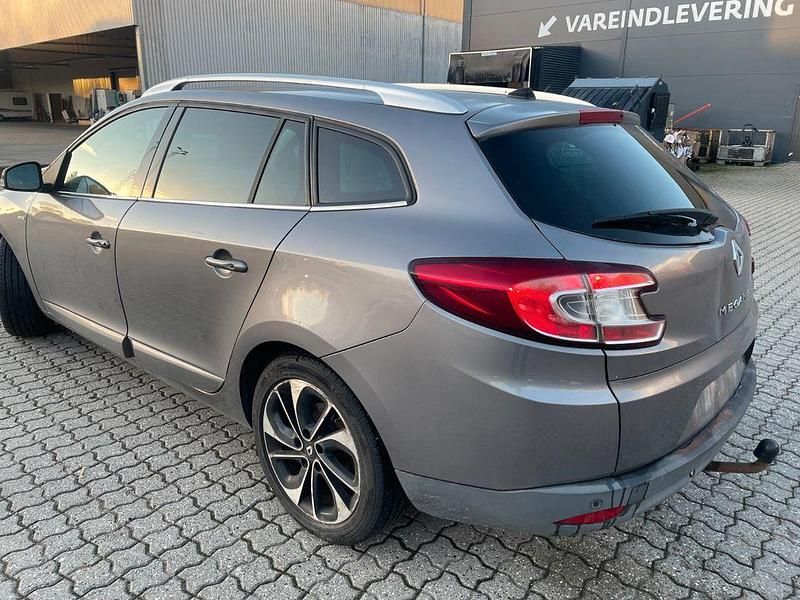 Gebraucht Renault Mégane III Dynamique 131 PS (96 kW) 2015 Grau Limousine