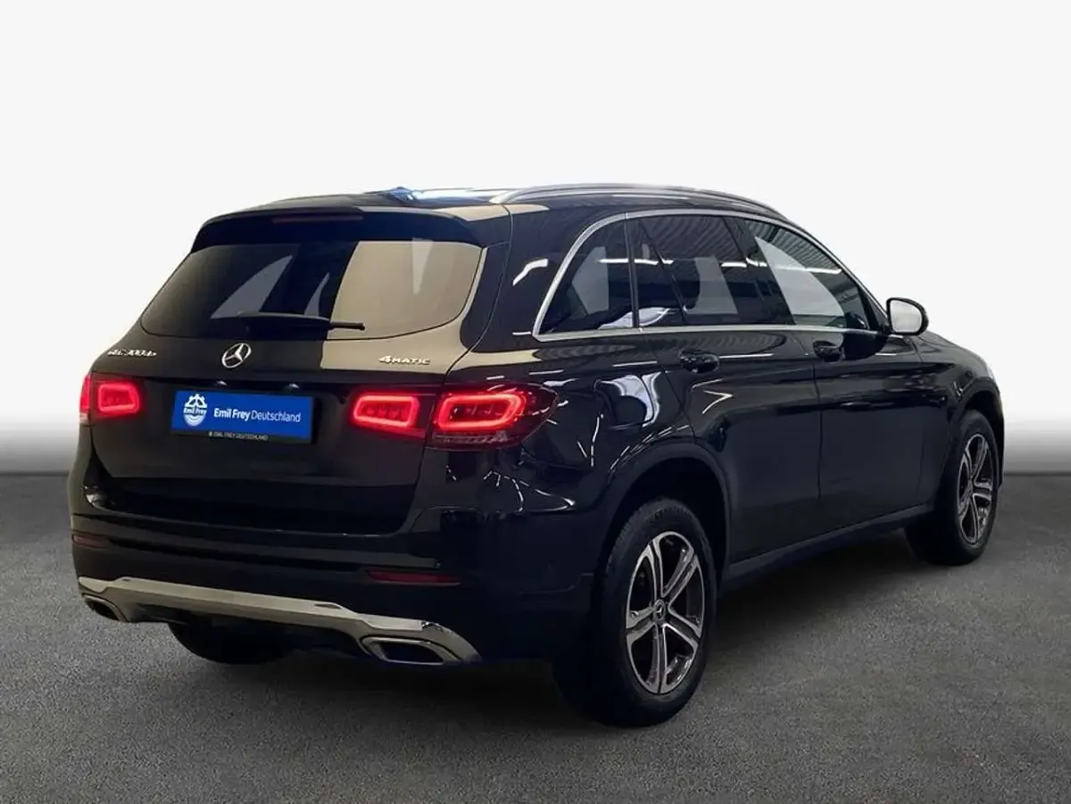 Gebraucht Mercedes GLC300 194 PS (142 kW) 2021 Graphitgrau metallic SUV