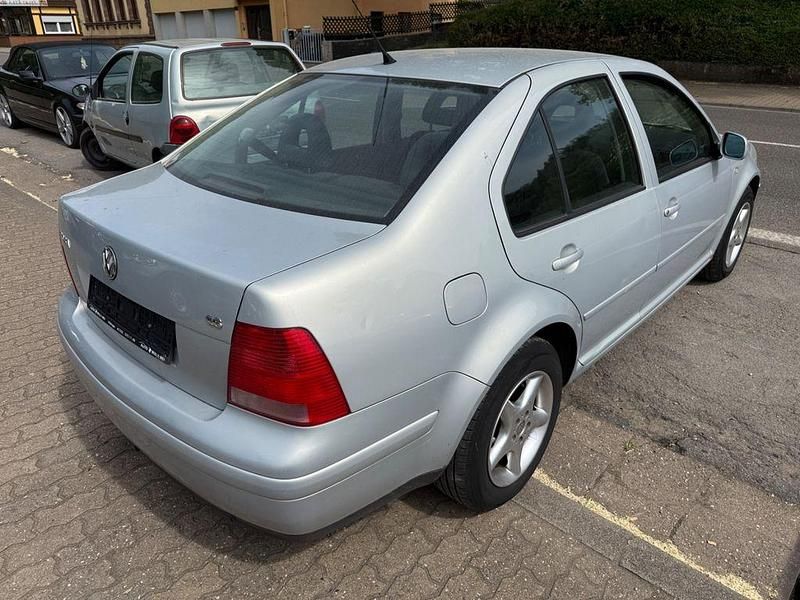 Gebraucht VW Bora Basis 101 PS (74 kW) 2000 Grau Limousine