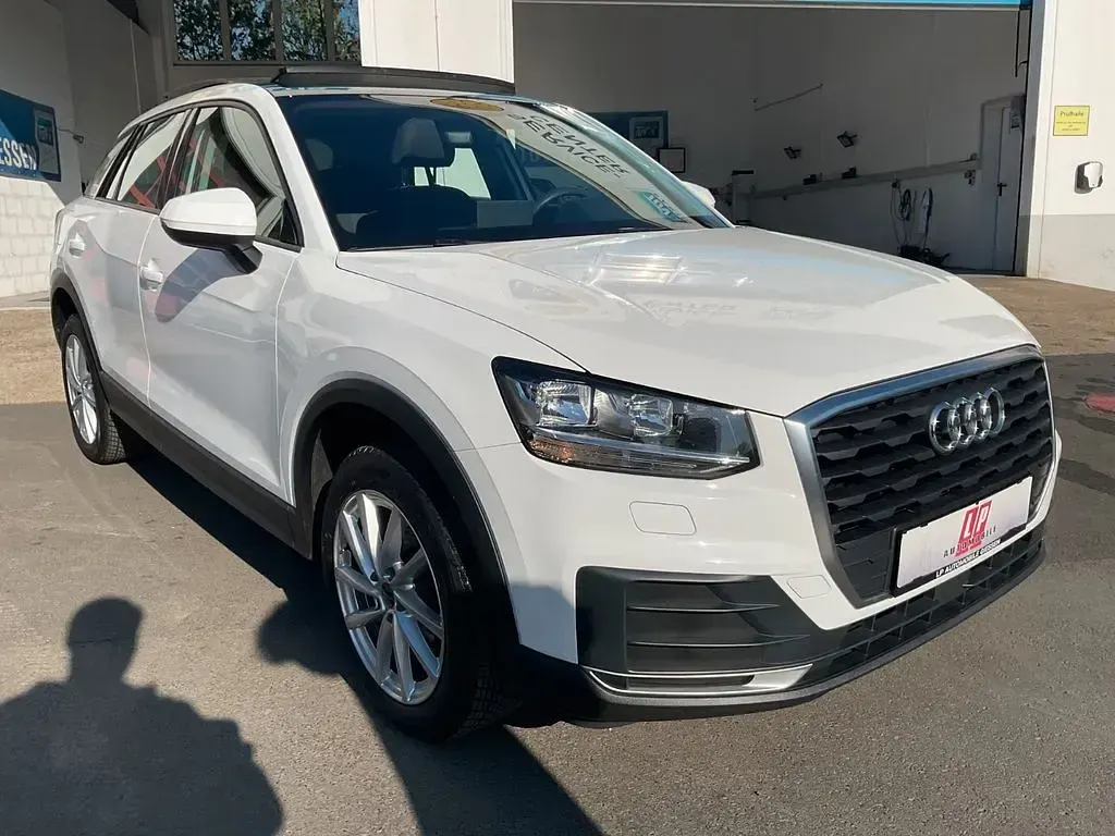 Gebraucht Audi Q2 Basis 150 PS (110 kW) 2019 Weiß SUV