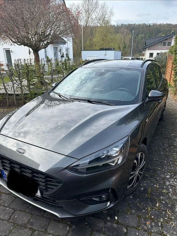 Gebraucht Ford Focus ST-Line 150 PS (110 kW) 2019 Grau Limousine