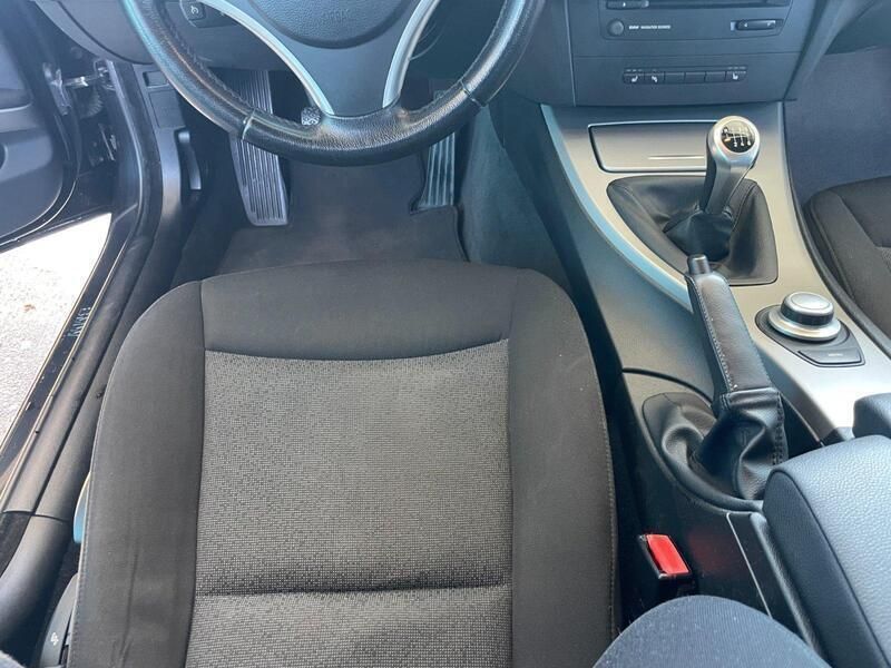 Schwarz Gebraucht 2007 BMW 320 Limousine | 3.650 € (Guter Preis) - Bild 1/4