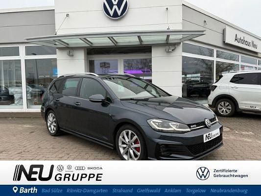 Dark iron blue (metallic) Gebraucht 2017 VW Golf VII GTD Kombi | 18.479 € (Etwas zu teuer) - Bild 1/4