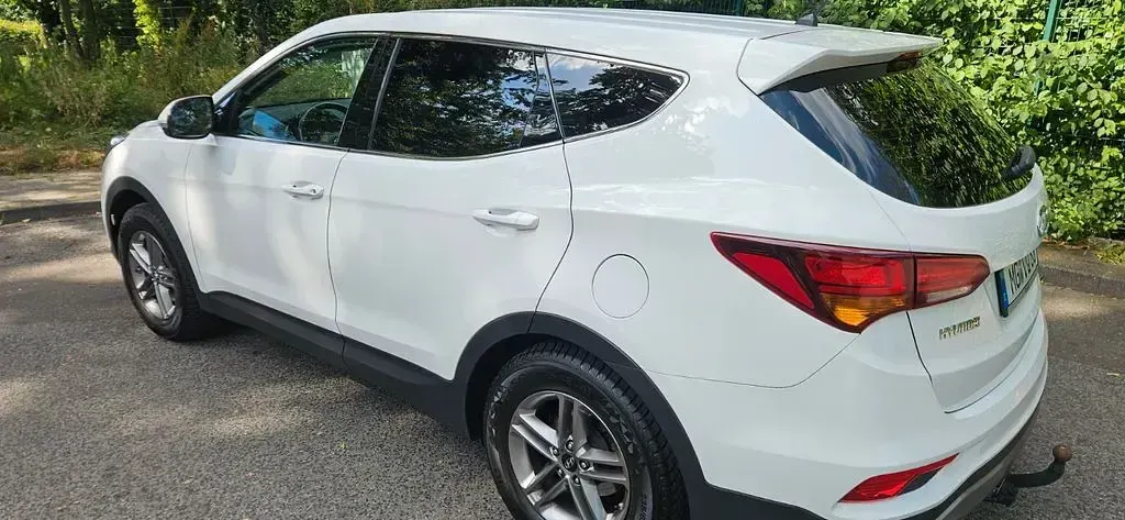 Gebraucht Hyundai Santa Fe Trend 188 PS (138 kW) 2017 Weiß SUV