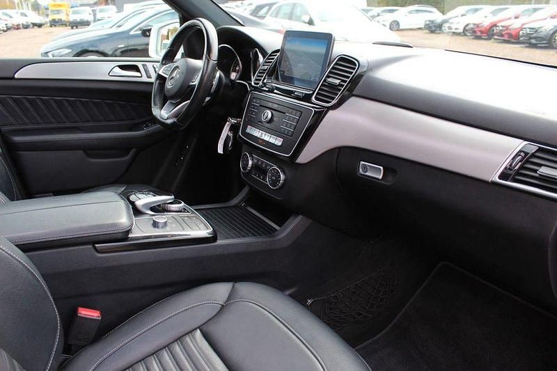 Gebraucht Mercedes GLE400 AMG 333 PS (244 kW) 2018 Weiß SUV