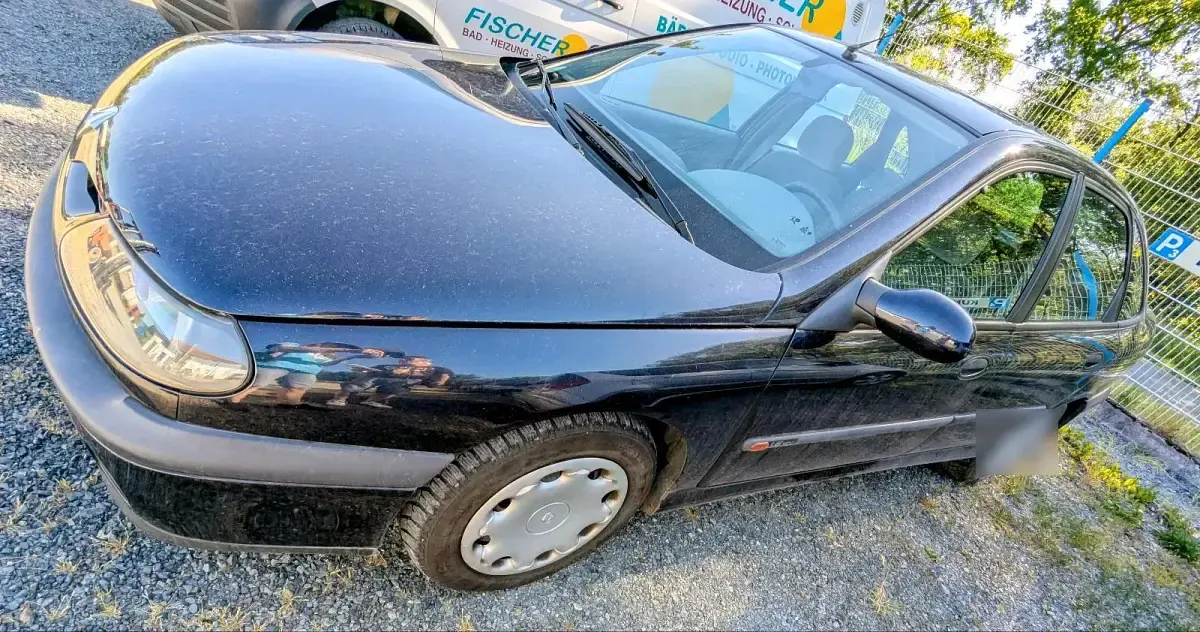 Gebraucht Renault Laguna 109 PS (80 kW) 1999 Blau Limousine