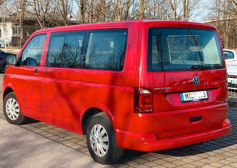Gebraucht VW T6 150 PS (110 kW) 2018 Rot Van